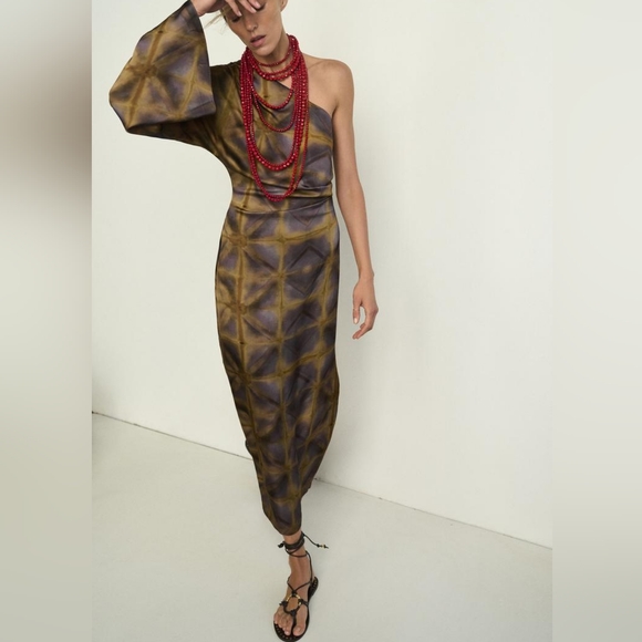 Zara Dresses & Skirts - ZARA ZW COLLECTION PRINTED ASSYMETRIC DRESS